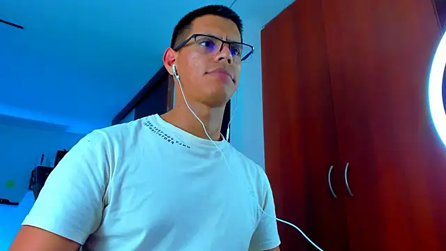 Snapshot of _John_Boy_ chatting on 12.15.24 John Boy online show from 12.15.24