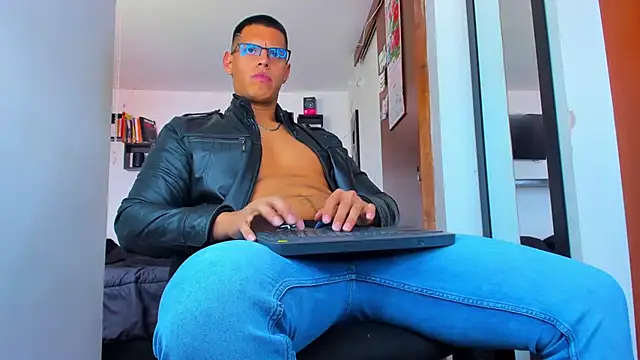 Snapshot of _John_Boy_ chatting on 11.12.25 John Boy online show from 11.12.25