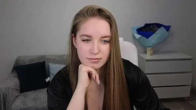 EvaMaddison online show from 01.01.25