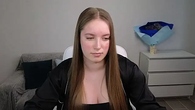 EvaMaddison online show from 02.06.25