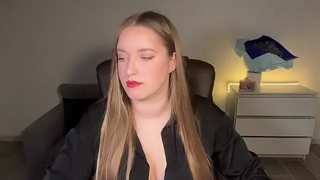 EvaMaddison online show from 07.21.26
