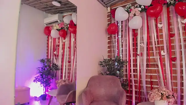 Snapshot of _MeganRain chatting on 02.10.26 MeganRain online show from 02.10.26