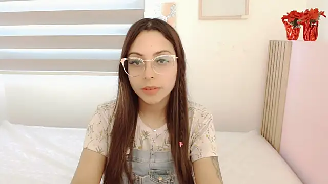 Snapshot of Elen__Sweet chatting on 03.06.25 Elen Sweet online show from 03.06.25