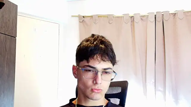 Snapshot of jimmy_class chatting on 02.18.26 jimmy class online show from 02.18.26