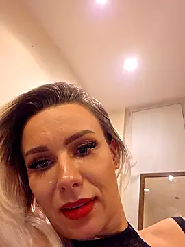 AureliaDoux online show from 04.16.26