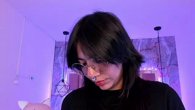 Nami usagi online show from 12.24.24