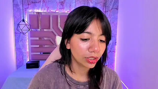 Nami usagi online show from 02.14.25