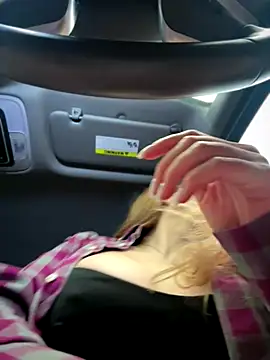 Kalli Fornia online show from 12.14.25