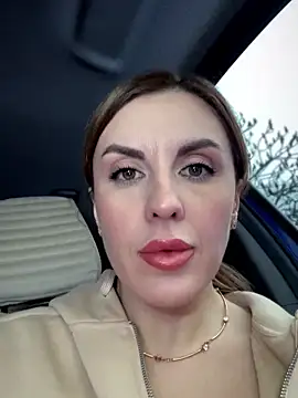 Kalli Fornia online show from 12.21.25