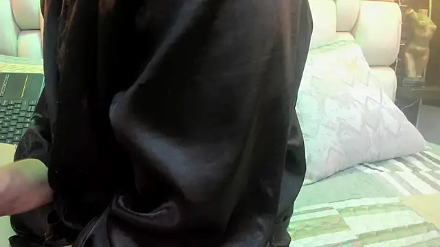 Salo Heaven online show from 12.15.25