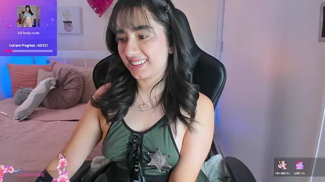 annadu011 online show from 01.20.25