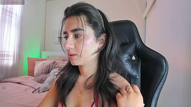 annadu011 online show from 01.26.25