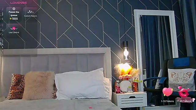 EmyLaveau online show from 01.31.25