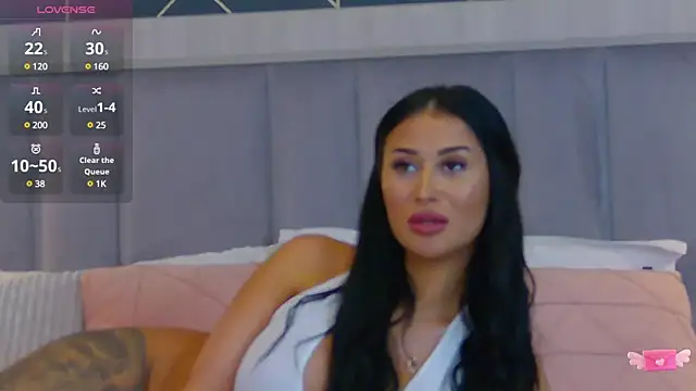 EmyLaveau online show from 02.21.25