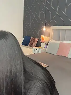 EmyLaveau online show from 03.13.25