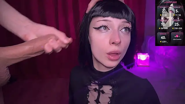 Snapshot of Handsomepure chatting on 01.06.25 Handsomepure online show from 01.06.25