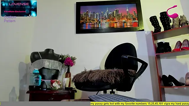 Snapshot of Carolina_Stone chatting on 03.15.25 Carolina Stone online show from 03.15.25