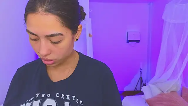 Snapshot of samantha_bss chatting on 12.13.24 samantha bss online show from 12.13.24