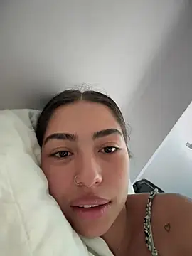 Snapshot of samantha_bss chatting on 12.19.24 samantha bss online show from 12.19.24