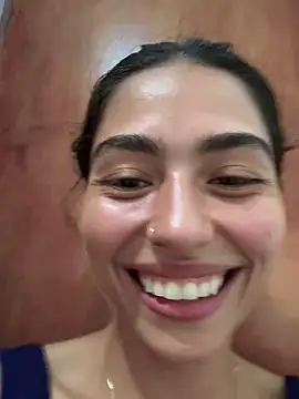 Snapshot of samantha_bss chatting on 12.24.24 samantha bss online show from 12.24.24