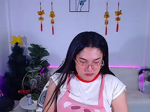 Snapshot of plysaithailand chatting on 04.21.26 plysaithailand online show from 04.21.26