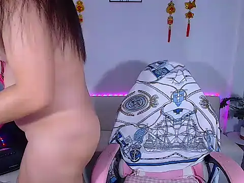 Snapshot of plysaithailand chatting on 04.28.26 plysaithailand online show from 04.28.26
