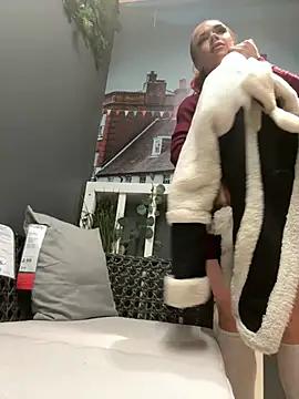 PennyPrincess online show from 01.04.25