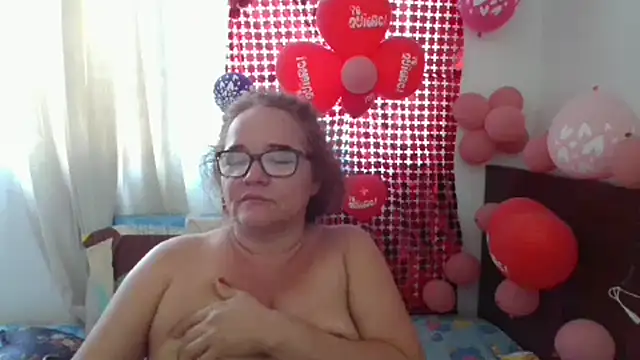 Snapshot of selenax2023 chatting on 02.16.25 selenax2023 online show from 02.16.25