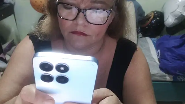 Snapshot of selenax2023 chatting on 10.11.25 selenax2023 online show from 10.11.25