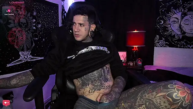 Snapshot of josh__ackerman chatting on 03.20.25 josh ackerman online show from 03.20.25