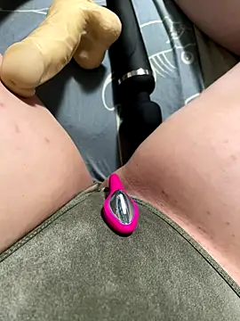 katcclovea online show from 12.04.25