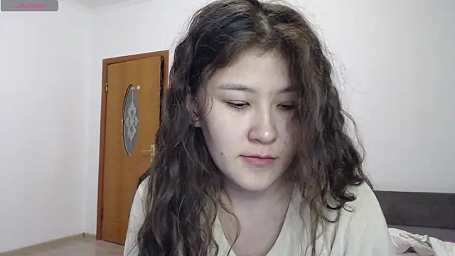 Snapshot of Riz_girl chatting on 10.05.25 Riz girl online show from 10.05.25