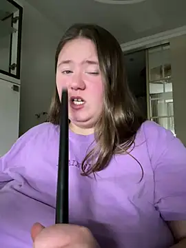 Snapshot of remirann_ chatting on 01.04.25 remirann online show from 01.04.25