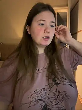 Snapshot of remirann_ chatting on 02.04.25 remirann online show from 02.04.25