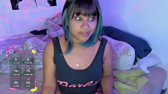 Snapshot of kiarybell__ chatting on 10.10.25 kiarybell online show from 10.10.25