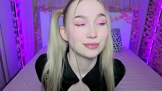 LilyStarlight online show from 04.06.26