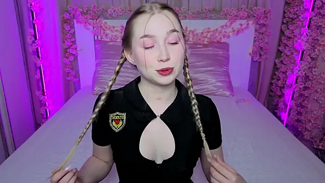 LilyStarlight online show from 06.21.26
