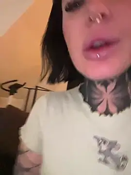 InkedBiitch online show from 03.19.25