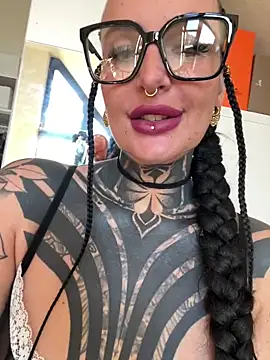 InkedBiitch online show from 03.02.26