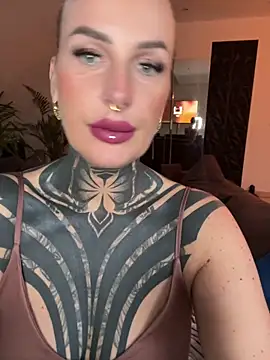 InkedBiitch online show from 04.25.26