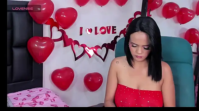 MaiaPetitte  online show from 02.15.26