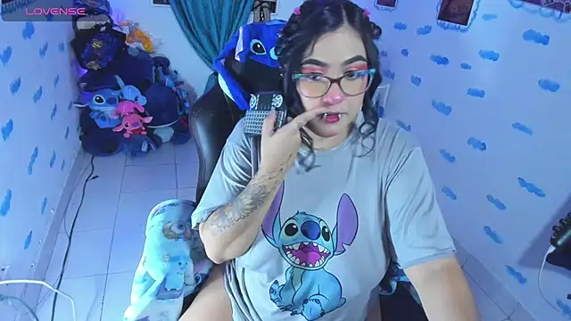 OnlyBluex online show from 10.15.25