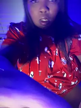 Snapshot of NikkiNoelanii chatting on 01.21.25 NikkiNoelanii online show from 01.21.25