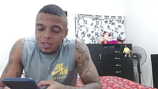 hot and naughty latin online show from 01.30.25