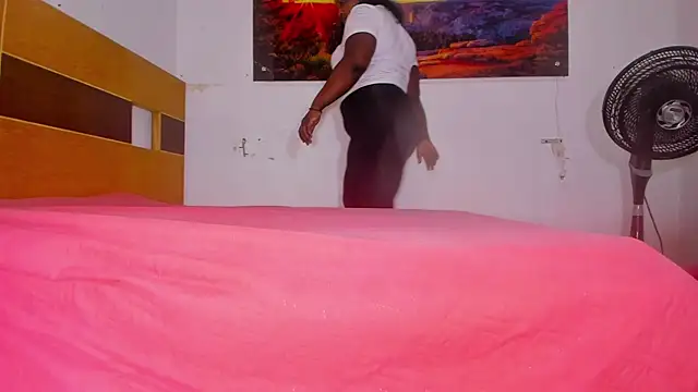  ebony-queen  online show from 03.06.25