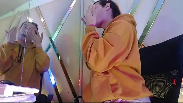 StefyFerrer online show from 10.26.25