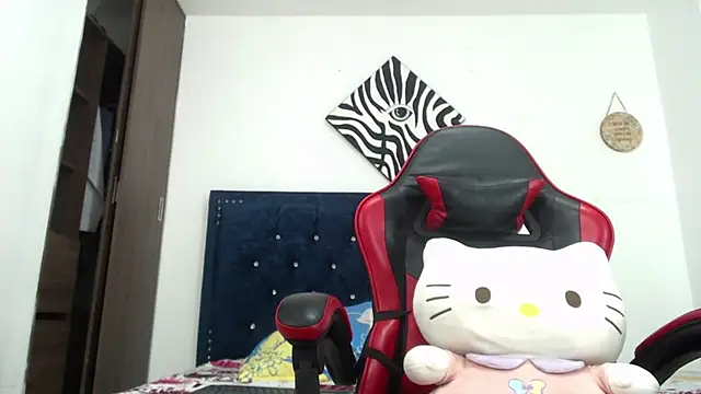 Snapshot of QueenSquirt_ chatting on 01.31.26 QueenSquirt online show from 01.31.26