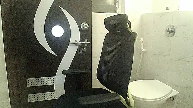 Snapshot of king_kong_india1 chatting on 01.17.26 king kong india1 online show from 01.17.26