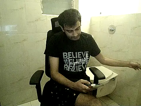 Snapshot of king_kong_india1 chatting on 02.01.26 king kong india1 online show from 02.01.26