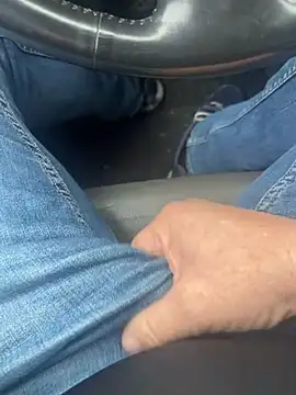 Snapshot of Cezar993 chatting on 01.01.25 Cezar993 online show from 01.01.25